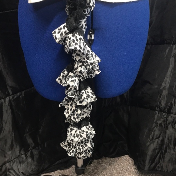 NWOT leopard print boa scarf - 86" - Picture 2 of 3